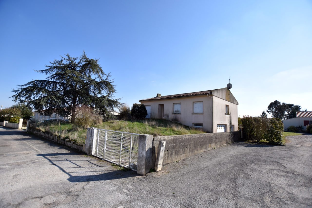 Sainte-Foy maison rue du centre à vendre
