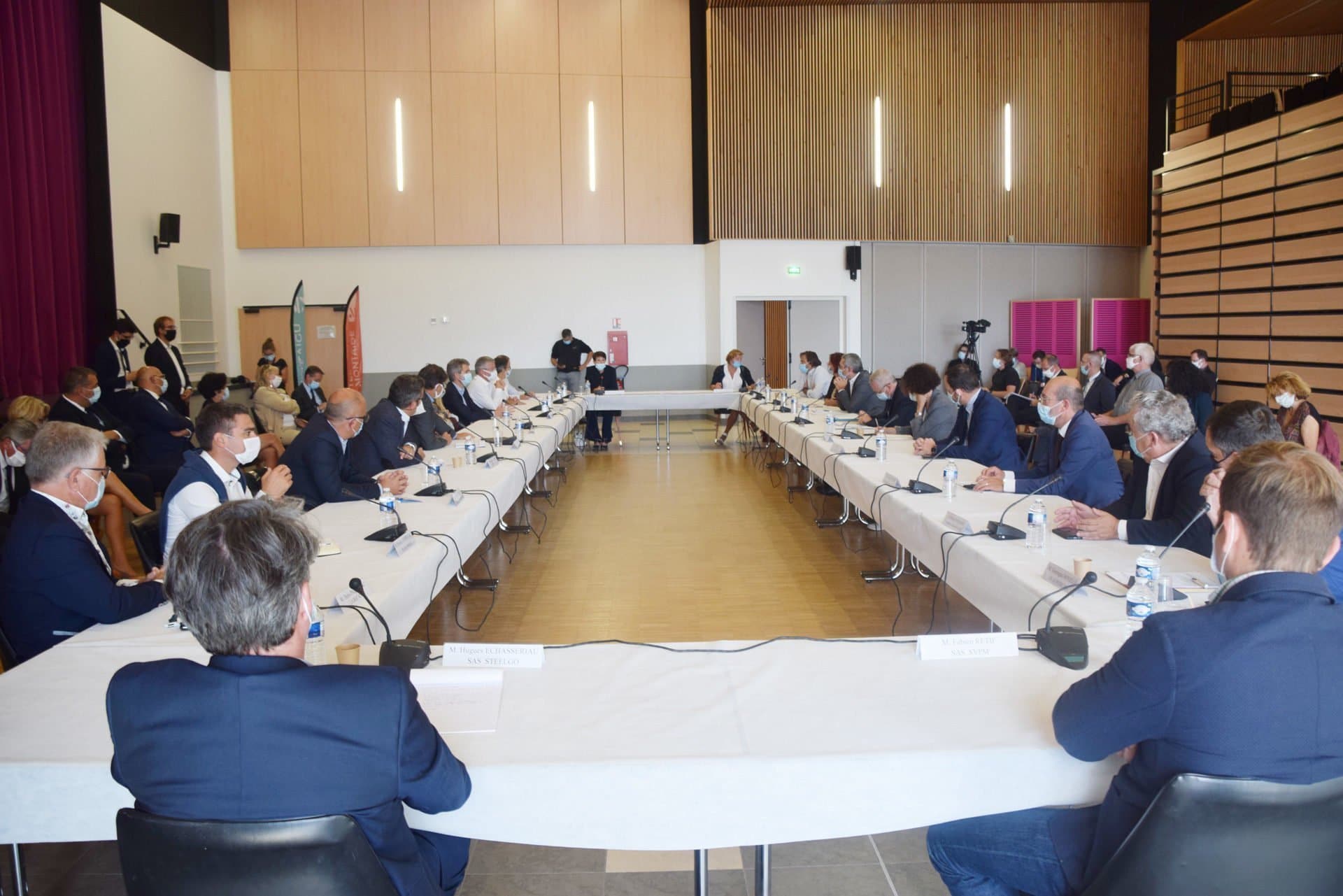 Table ronde sur le manque de logements en Vendée