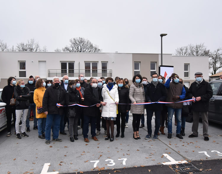 Remise des clés aux locataires Résidence Centaure Mouilleron le Captif