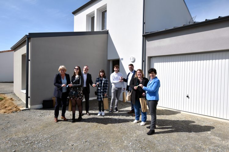 Remise de clés des 7 maisons en accession à la propriété aux Herbiers