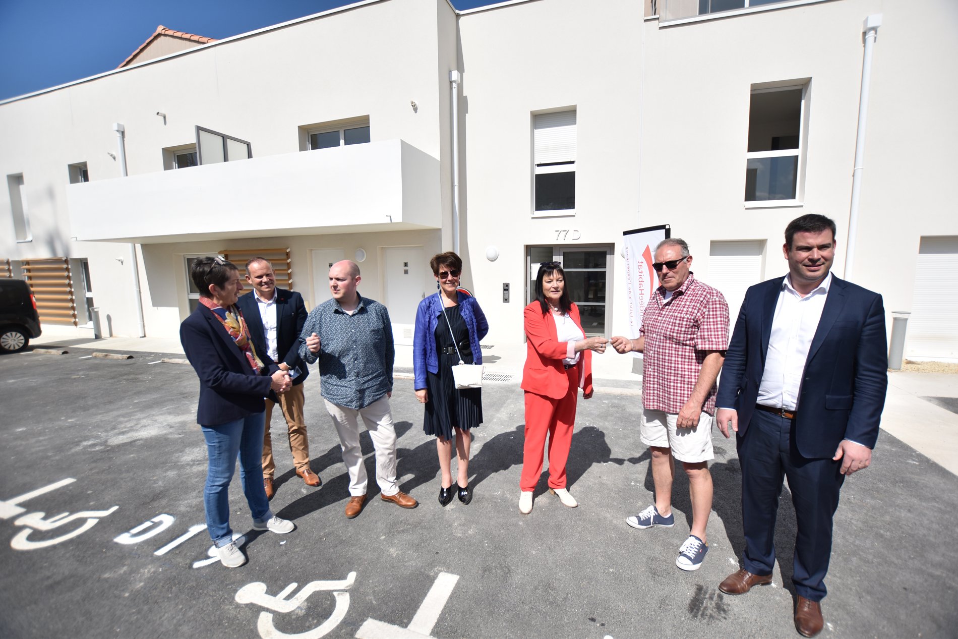 Les Sables d'Olonne - les allées de la plage remise de clés de 4 PSLA avec Vendée Habitat