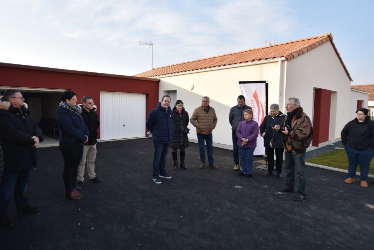 Remise de clés à Saint-Germain-de-Prinçay