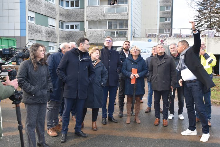 Démolition du Bâtiment H des Moulins Liot à Fontenay le Comte