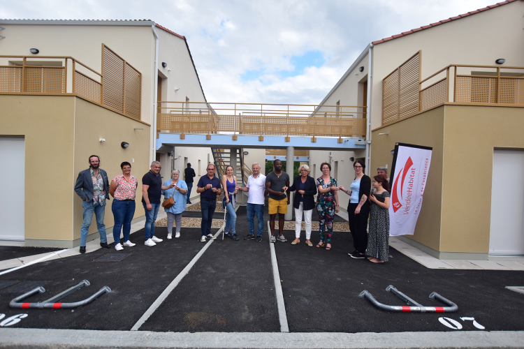 Remise de clés, La Bruffière