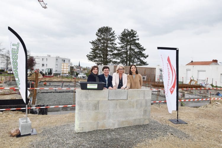 Pose de première pierre - Le Clos du Prieuré - Le Poiré-sur-Vie