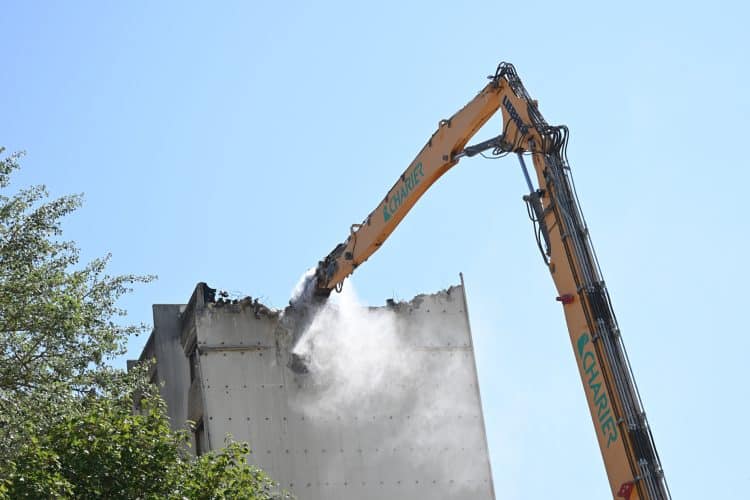 Démolition tour A de l'aurore