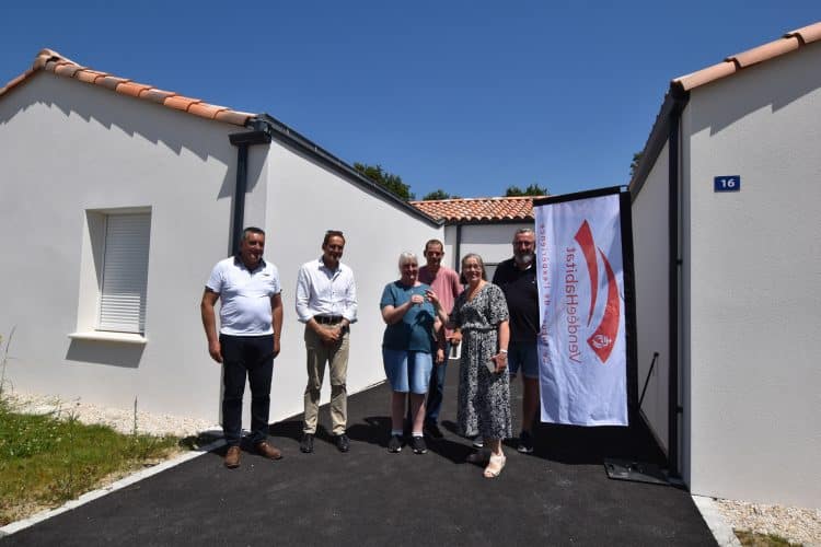 Remise de clés Aux Portes de l'Océan à Martinet